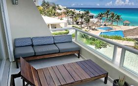 Beach Apartment With Terrace Ocean View, Brisas Cancun 1 Bdrm Hotel Zone